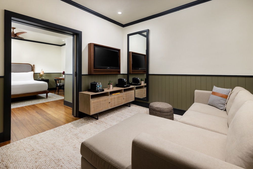 Junior Suite, 1 King Bed