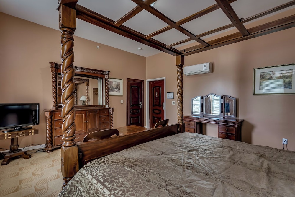 Luxury Double Room, Private Bathroom photo 2