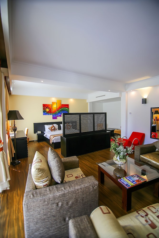 Junior Suite with Balcony to Water front photo 2