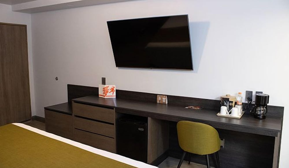 Executive Room - Photo 3
