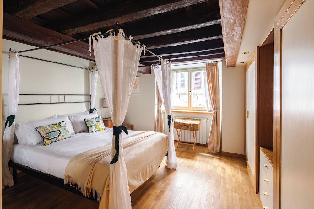Superior Apartment, 2 Bedrooms, City View photo 1