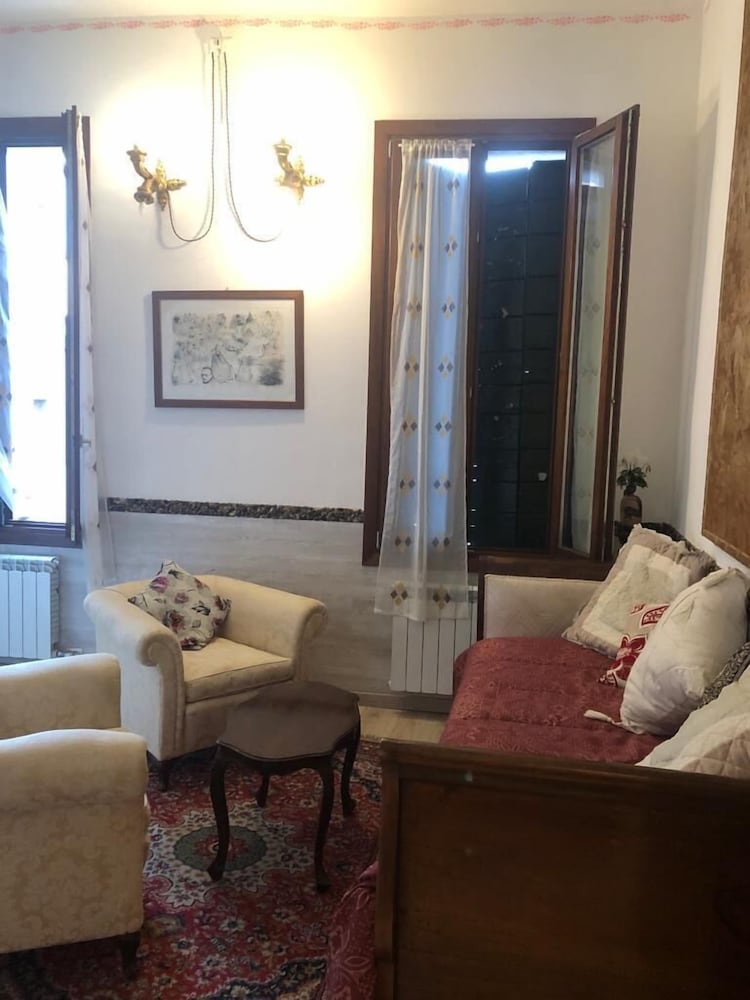 Executive Room photo 2