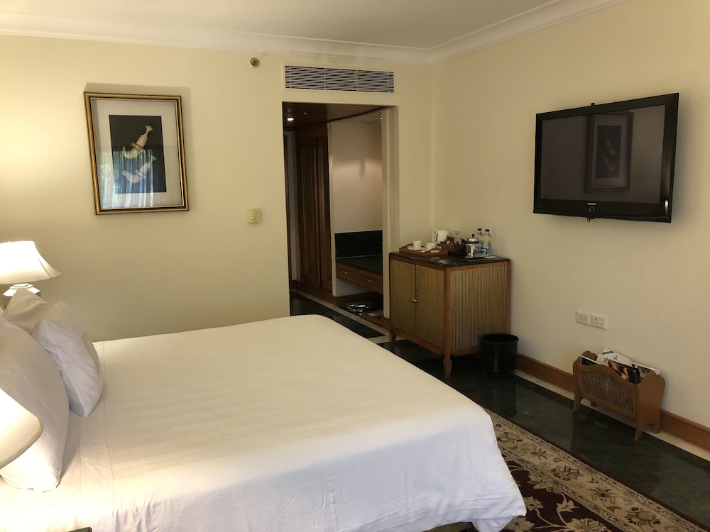 Room, 2 Twin Beds, Garden View - Photo 2