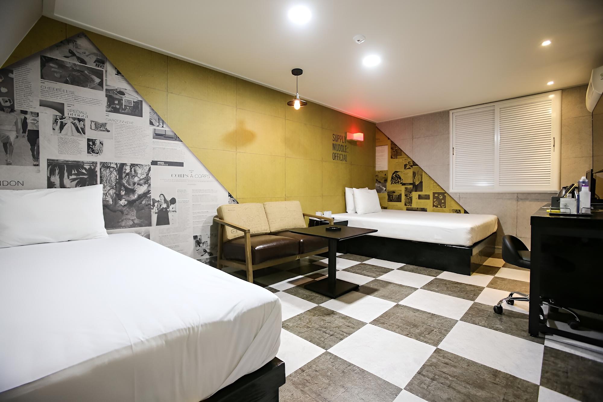 Room (Special room (twin free viewing of Ne)