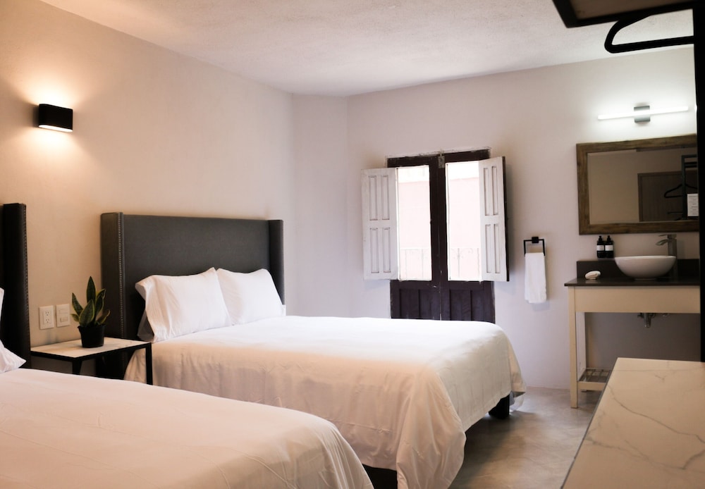 Basic Double Room photo 1
