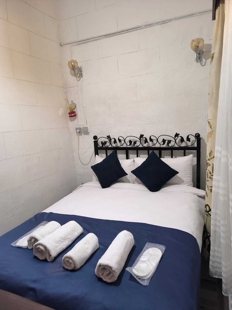 Economy Room - Photo 1