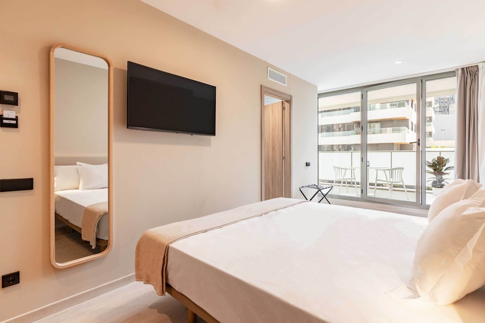 Double Room, City View