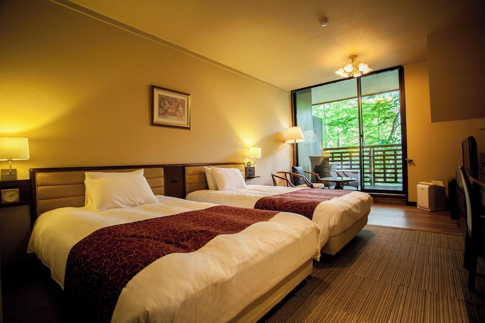 Deluxe Twin Room With Terrace (Non-smoking)