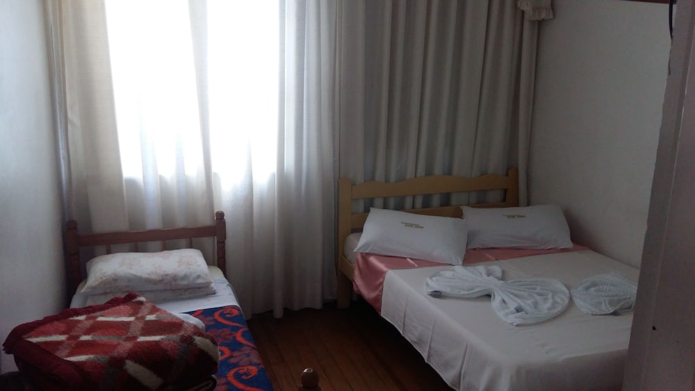Basic Triple Room, Multiple Beds, Non Smoking photo 2