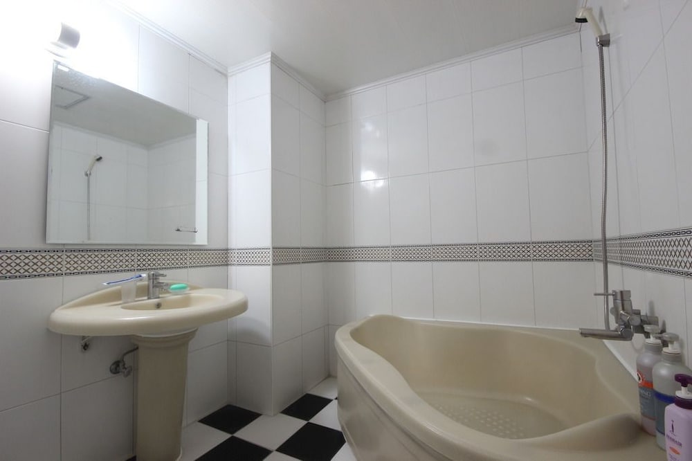 Standard Room photo 2