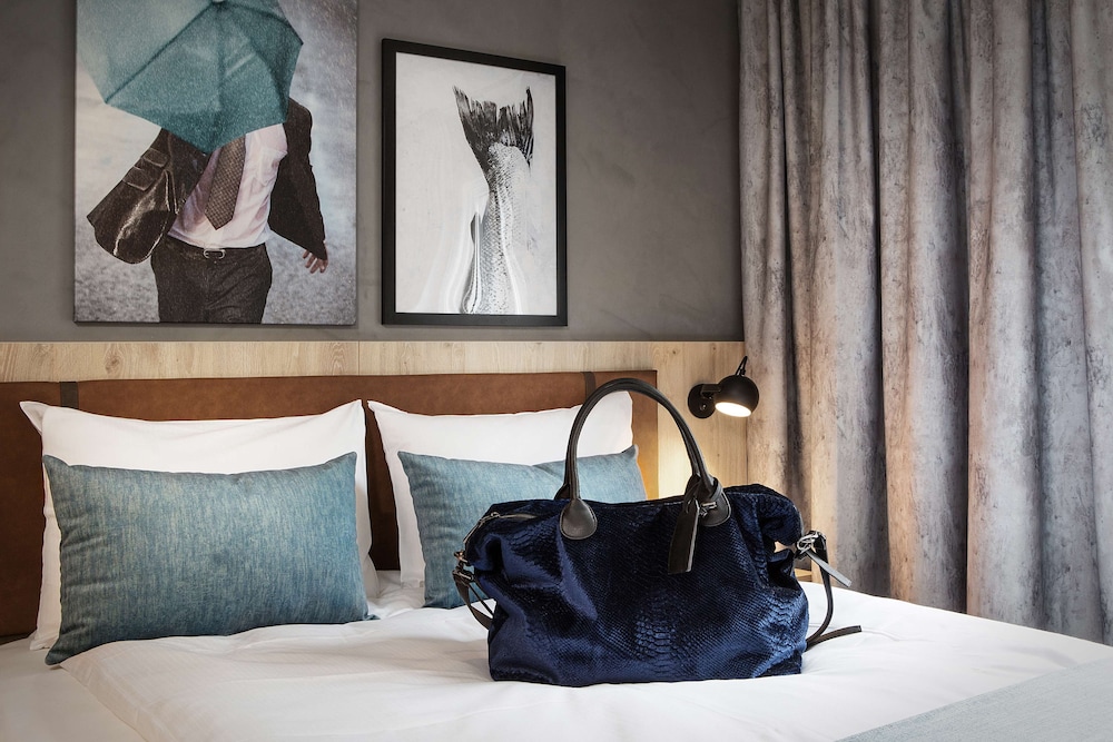 Standard Double Room - Photo 5