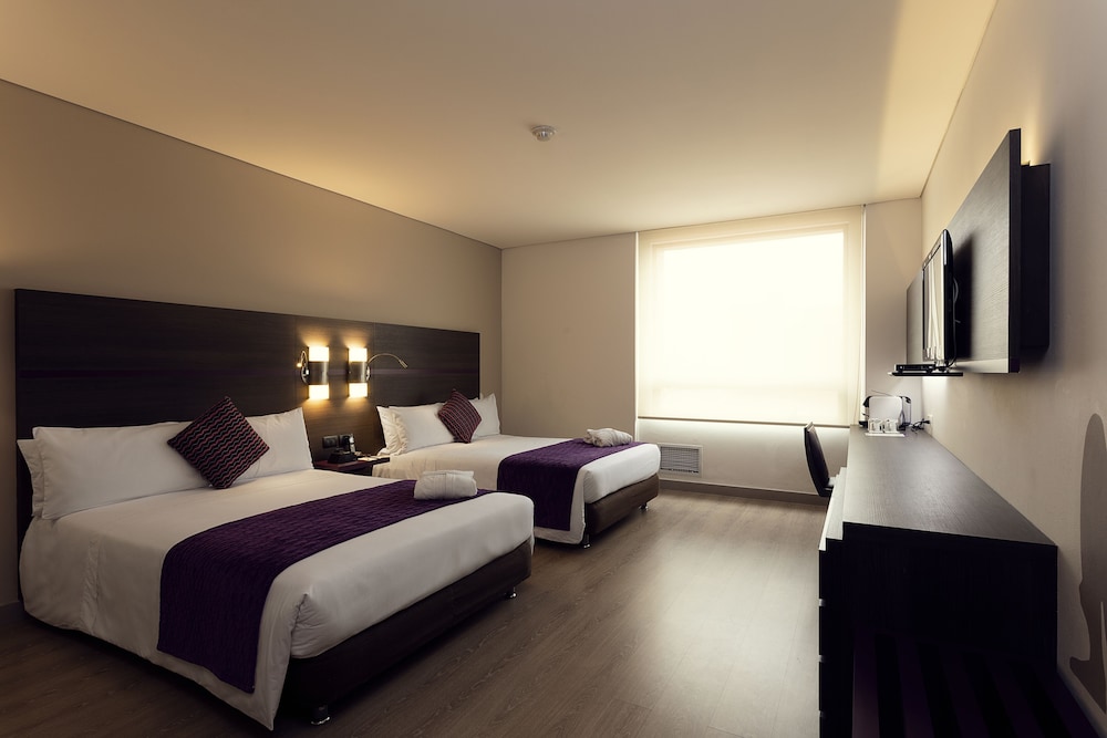 Standard Twin Room - Photo 3