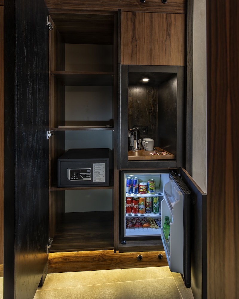 Deluxe Double or Twin Room, Corner photo 3