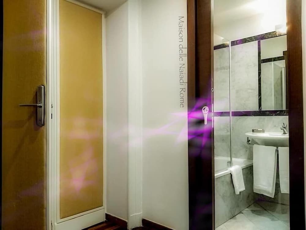 Classic Triple Room photo 2