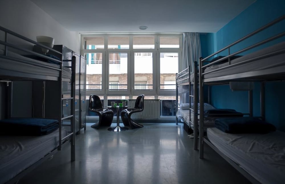 Shared Dormitory, Shared Bathroom (6 beds) photo 3