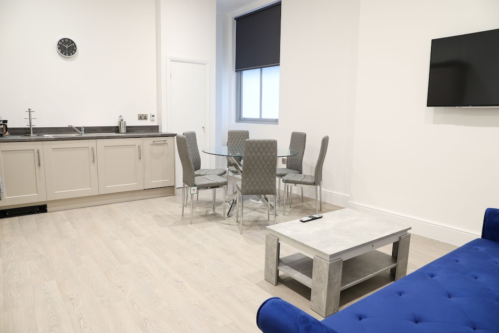 Apartment, 2 Bedrooms - Photo 14