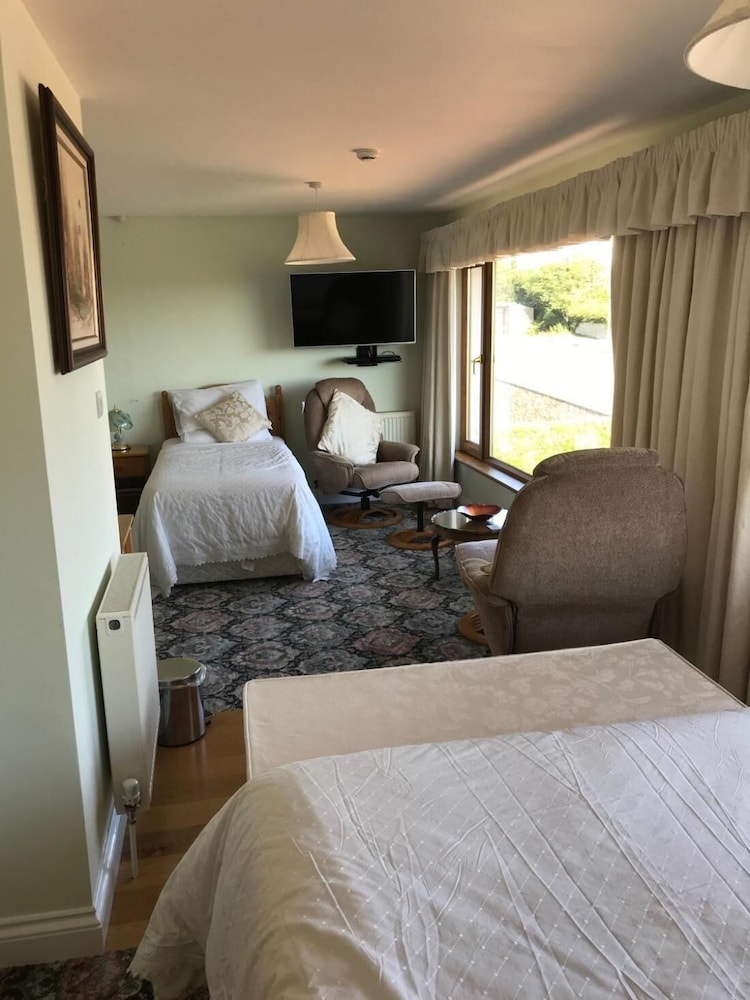 Room, 1 Bedroom, Balcony, Garden View