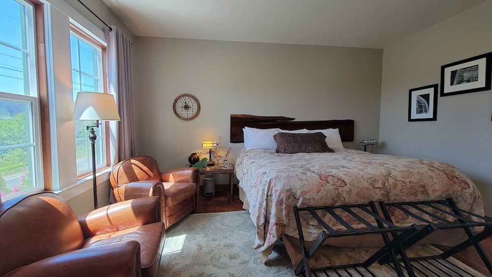 Trillium Room photo 2