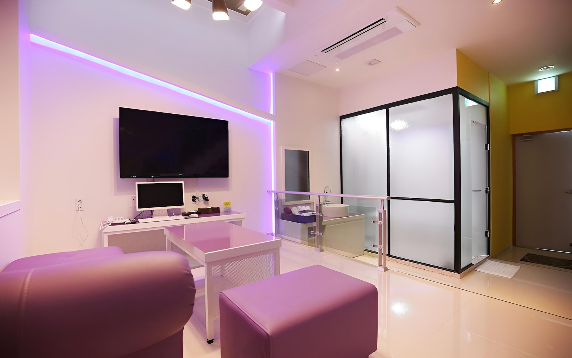 Room (Vip (Duplex)) - Photo 9