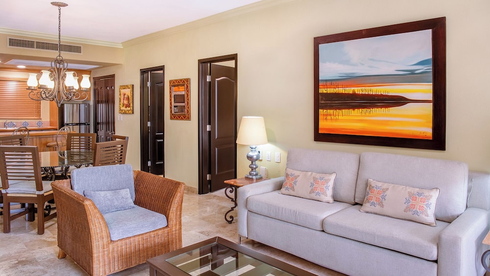 Two Bedroom Suite - Photo 1