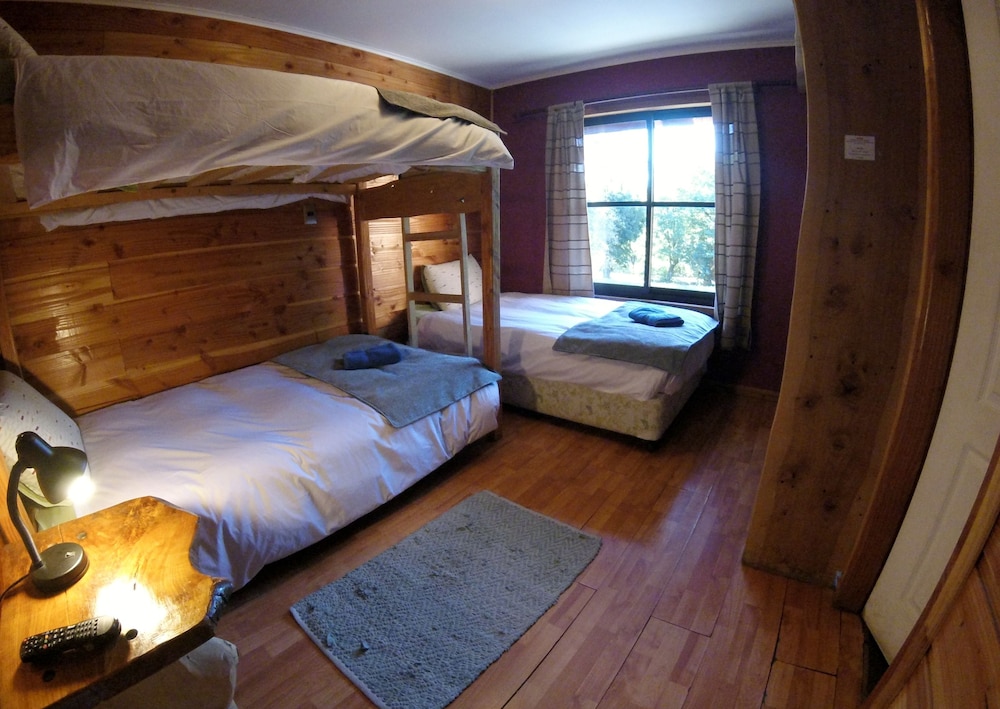 Basic Triple Room photo 3