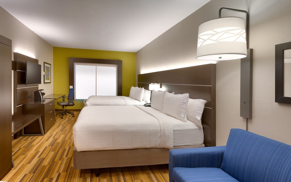 Standard Room, 1 King Bed - Photo 4