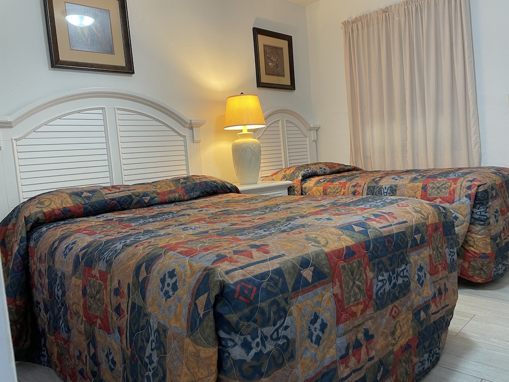 Quarto Standard, 1 cama de casal e 1 cama de solteiro