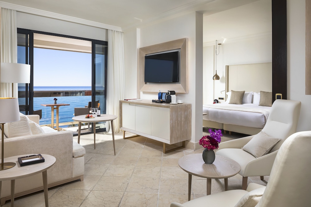 Red Level, Grand Suite, Ocean View
