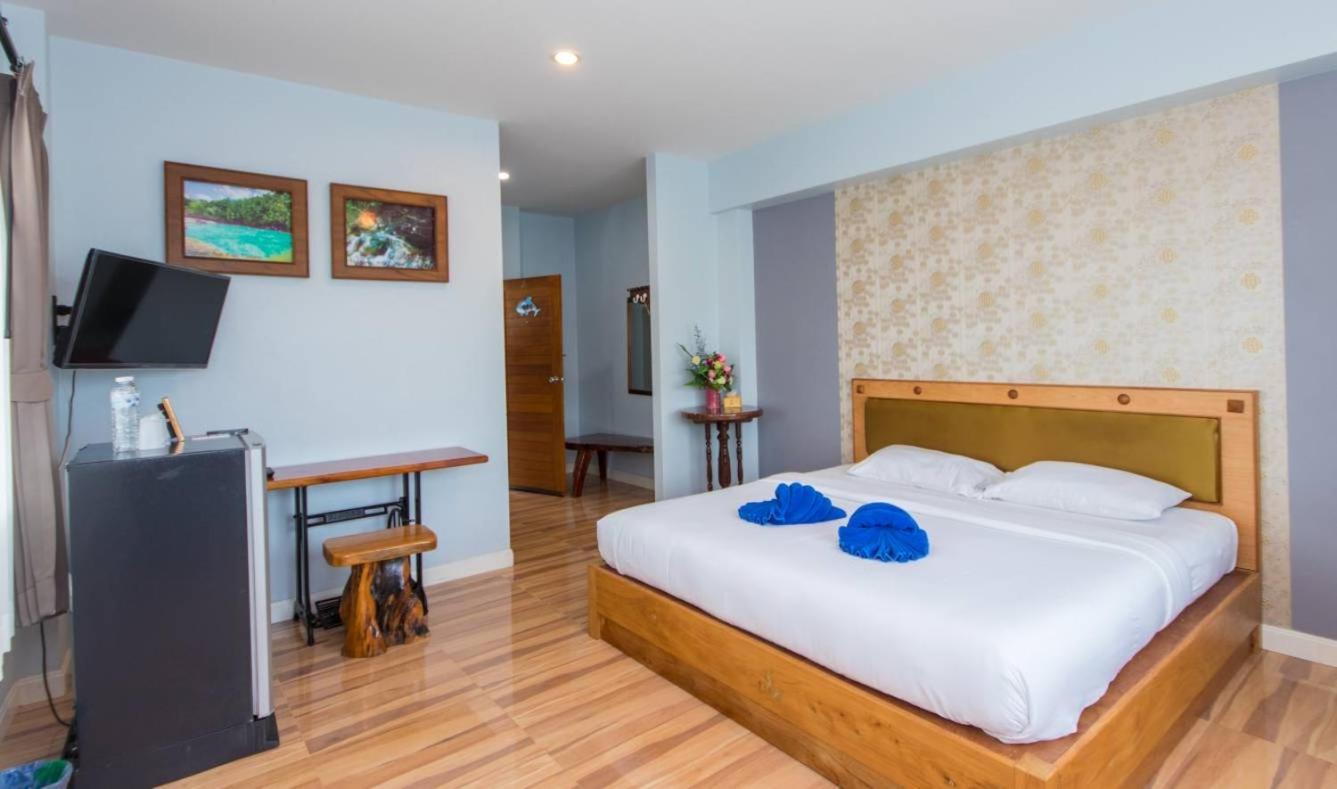 Double Room with Mountain View