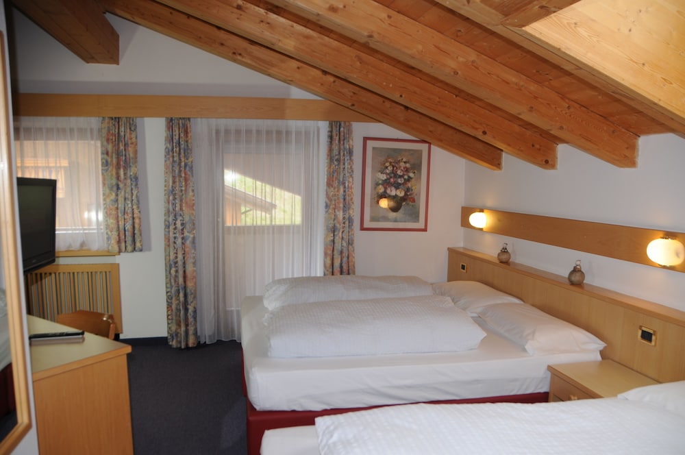 Traditional Apartment, 1 Bedroom (Lisa) photo 1