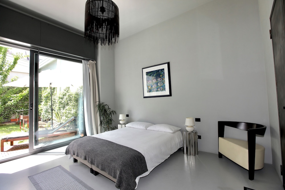 Superior Double Room, Garden View