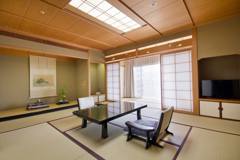 Royal Suite with a Private Hot Spring Bath, Non Smoking [150 sqm][Top Floor][Club Floor] photo 2