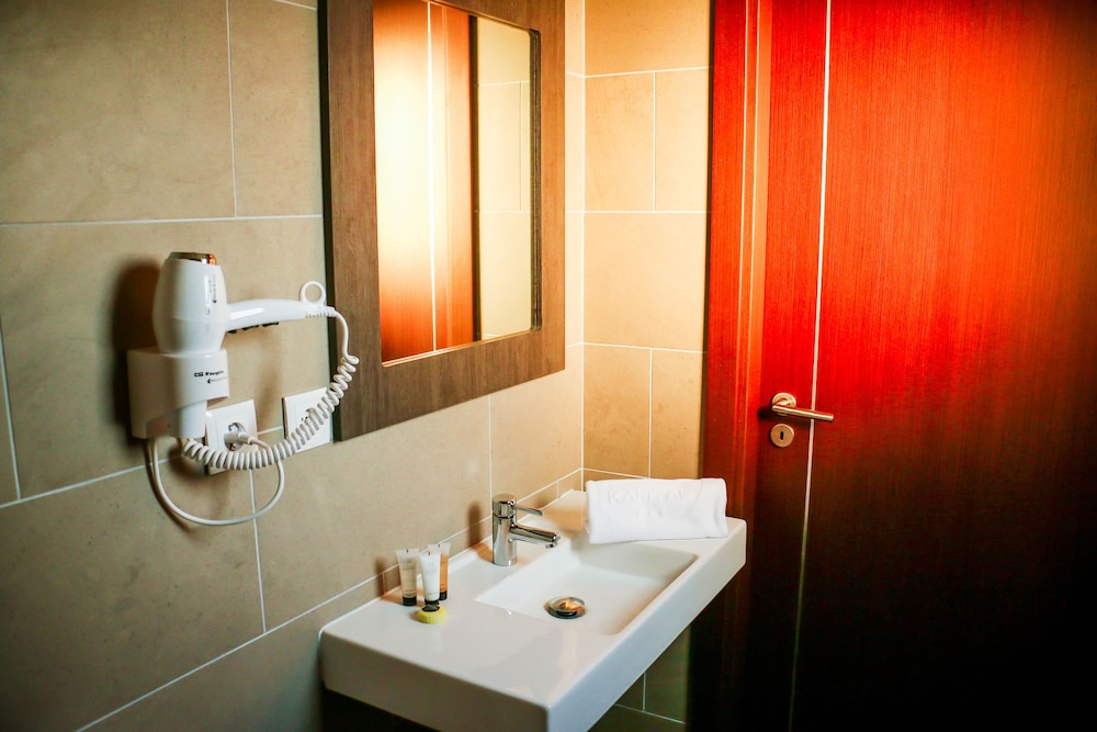 Deluxe Double Room, 1 King Bed, Terrace photo 2