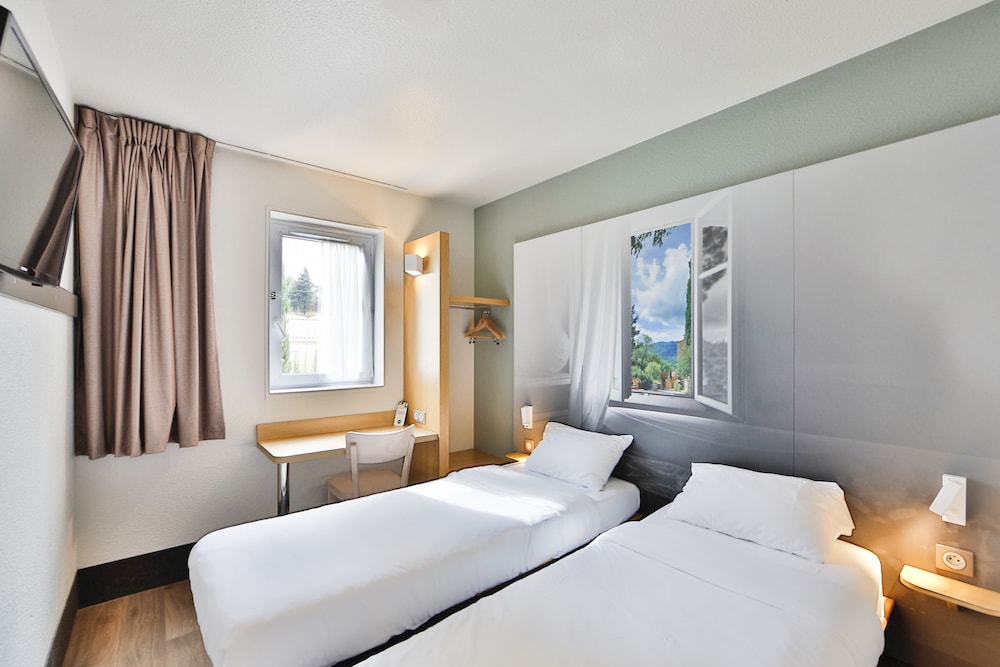 Twin Room, Non Smoking photo 3
