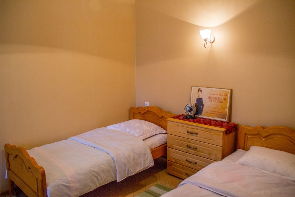 Standard Twin Room photo 1