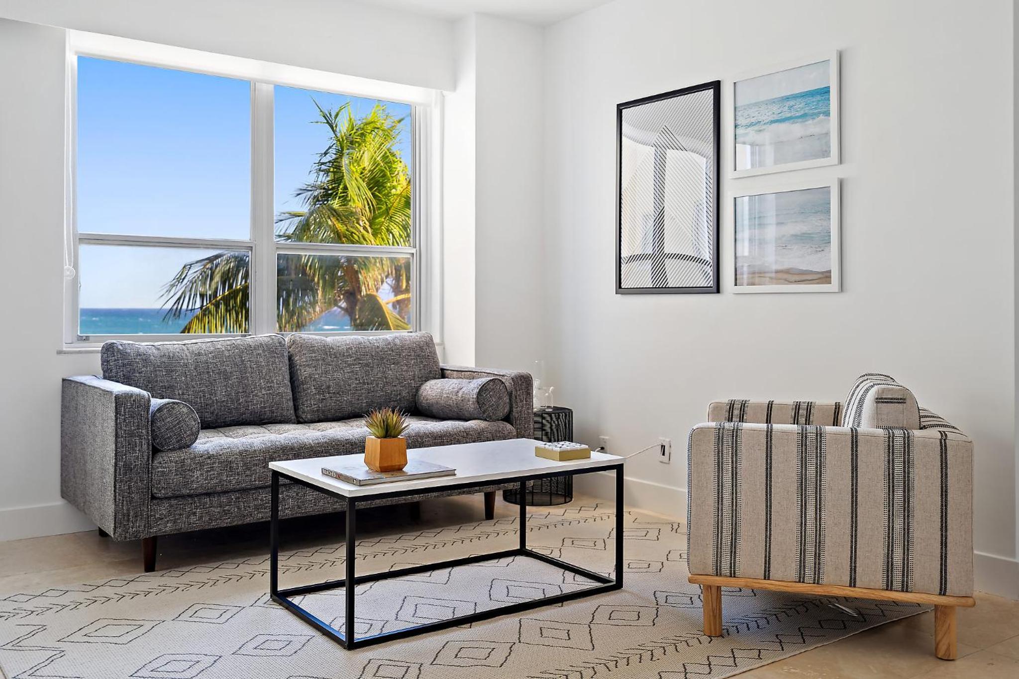 King Suite With Pool View