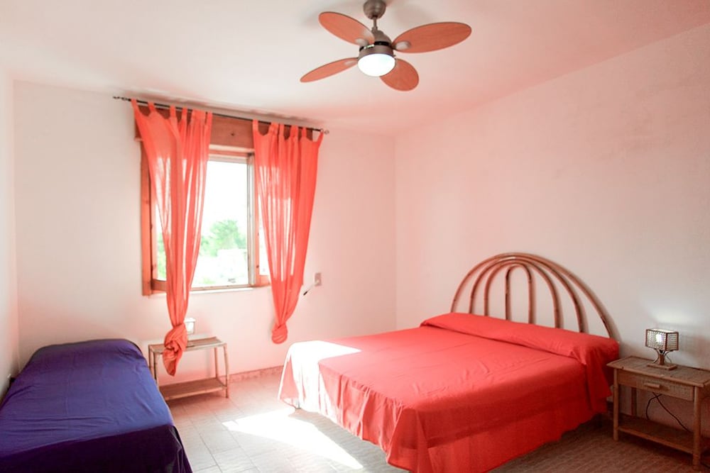 Villa, Multiple Beds