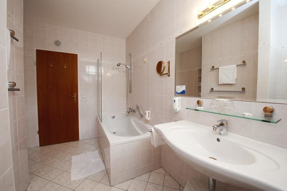 Standard Apartment, Kitchenette, Annex Building (Kreuzkogel, excl. 50€ cleaning fee) photo 2