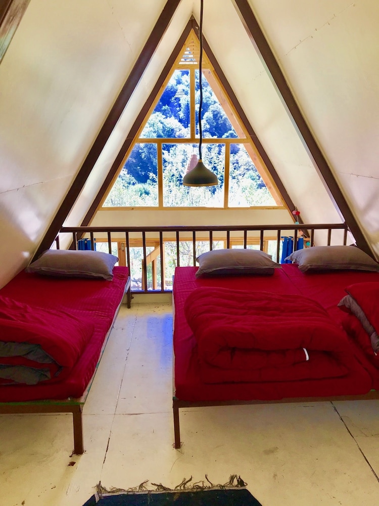 Family Room, Multiple Beds, Non Smoking, Mountain View photo 1