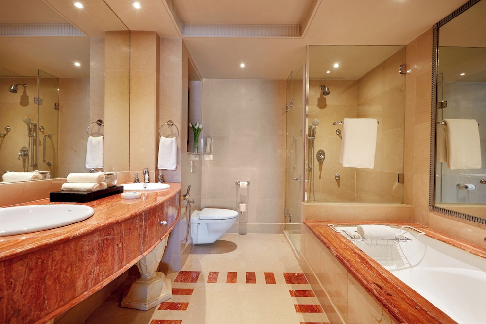Club Room, 1 Double Bed - Photo 4