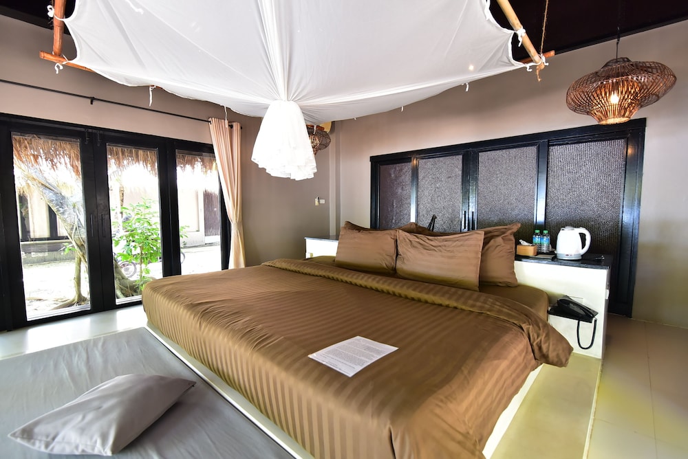 Villa, 1 King Bed, Beach View (Siri) photo 3