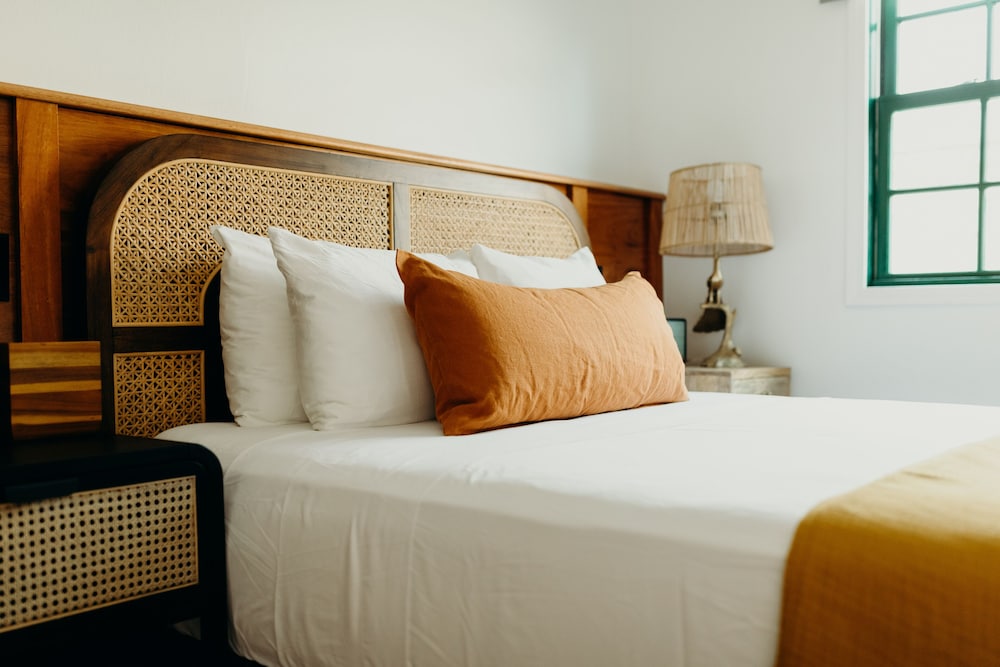 Superior Room, 1 Queen Bed photo 2