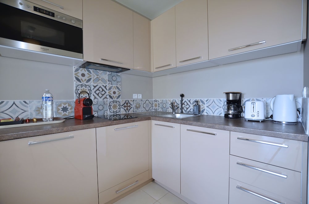 Standard Suite - Photo 5