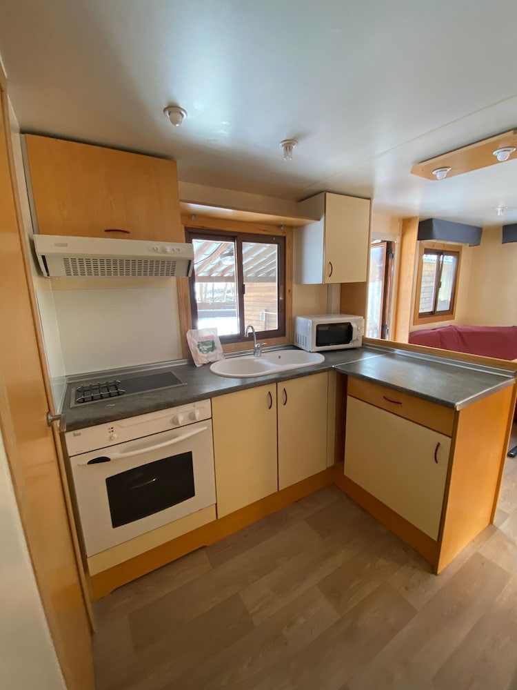 Mobile Home, 3 Bedrooms (5 pax) photo 2
