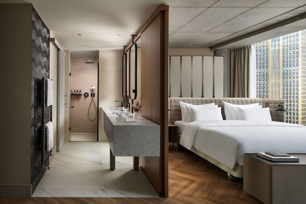 Junior Suite, Skyline View