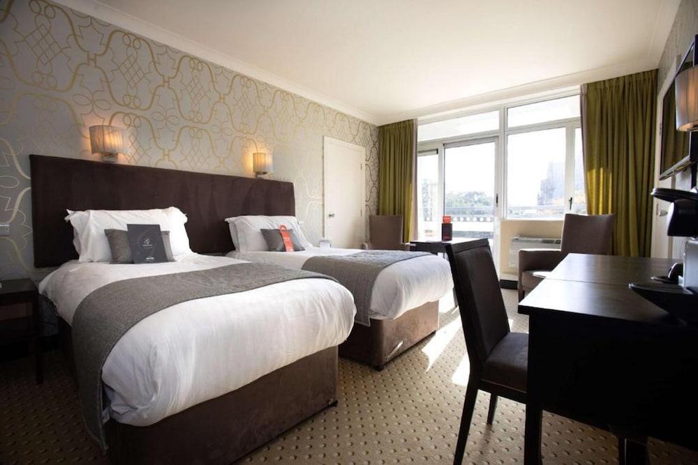 The Lincoln Hotel