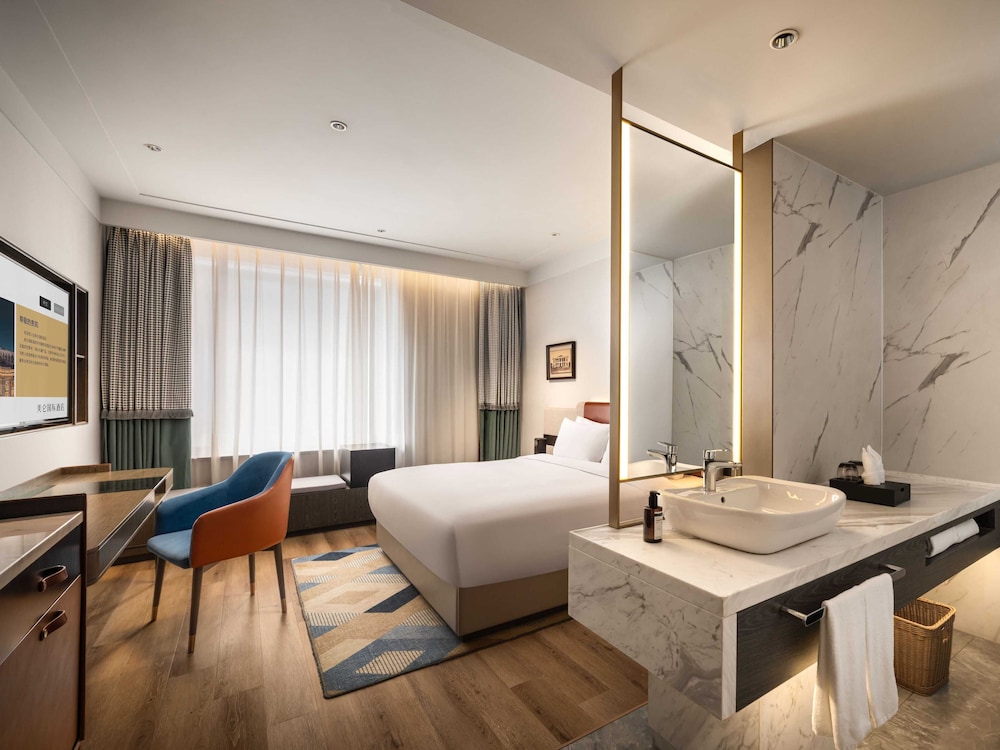 Executive Double Room, City View