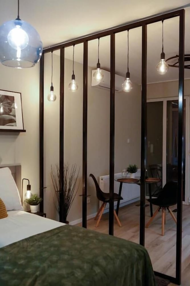 Deluxe Studio, 1 Bedroom - Photo 1