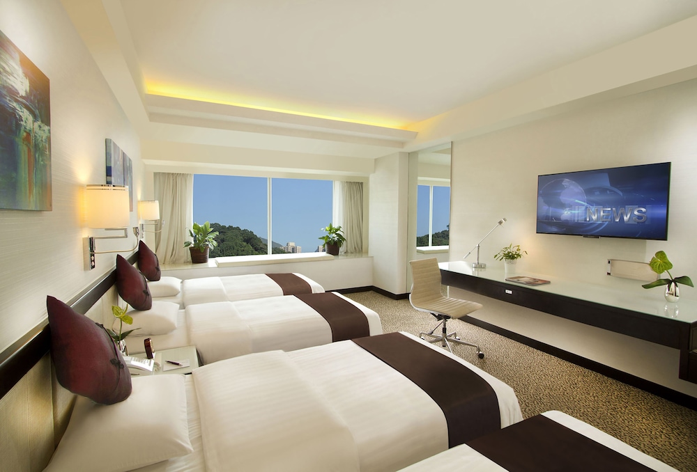 Quadruple Room (Package)