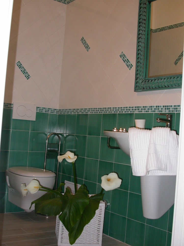 Apartment, 1 Bedroom, Ground Floor photo 2